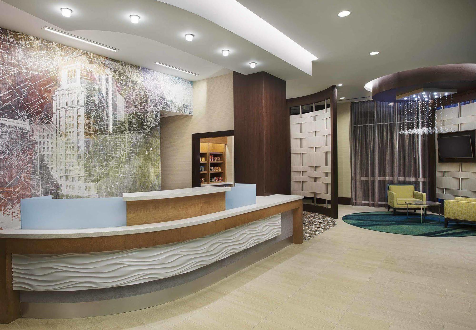 Springhill By Marriott Downtown/convention Center Hotel