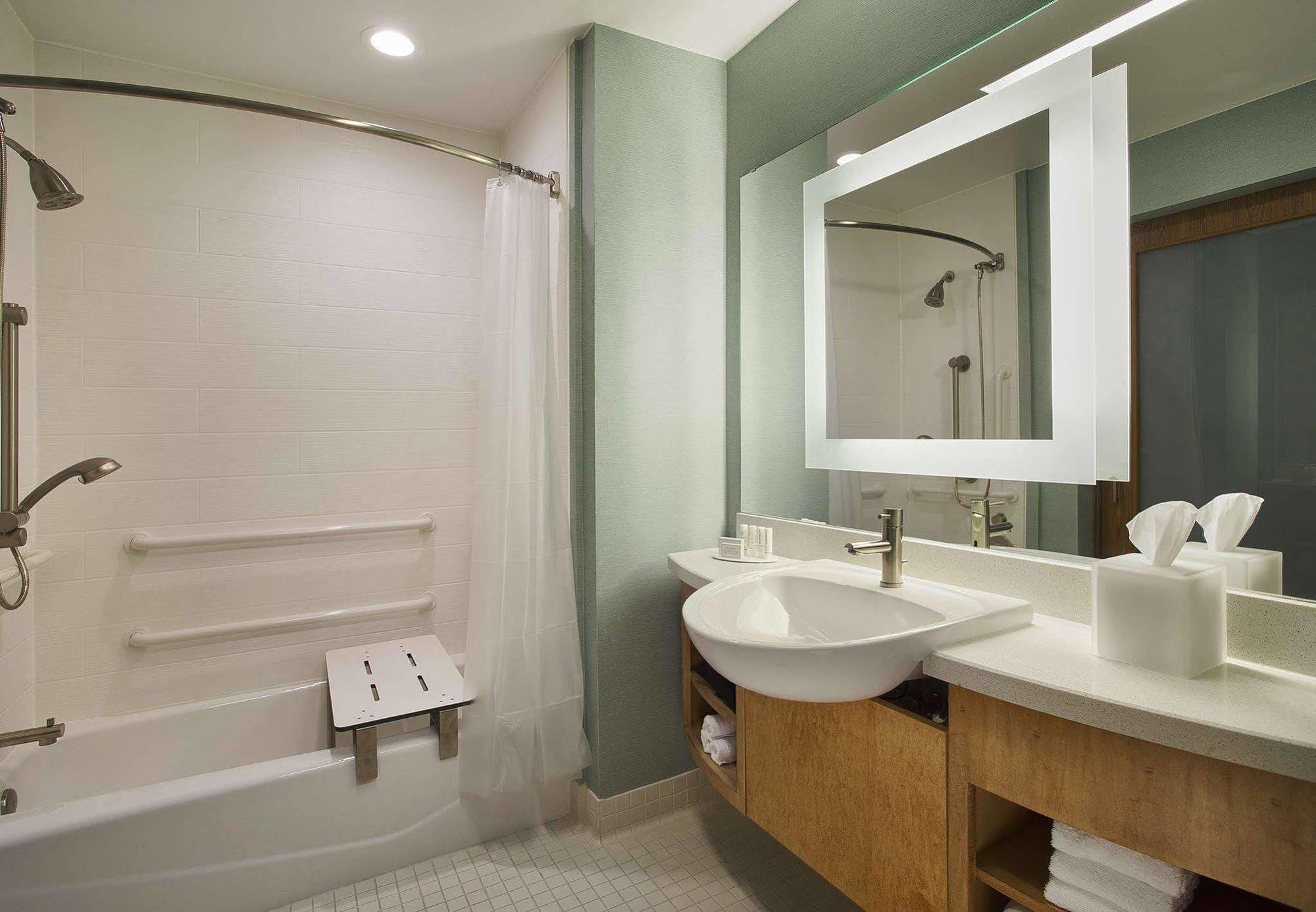 Hotel Springhill By Marriott Downtown/convention Center 3*